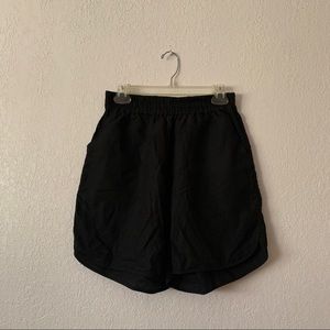 Tradlands long black shorts